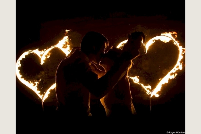 Romantische Feuershow zur Hochzeit - besser als Feuerwerk!